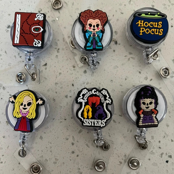 6 HOCUS POCUS BADGE HOLDER RETRACTER SET FROM MOVIE MERCH ACCESSORIES HALLOWEEN - Picture 2 of 2
